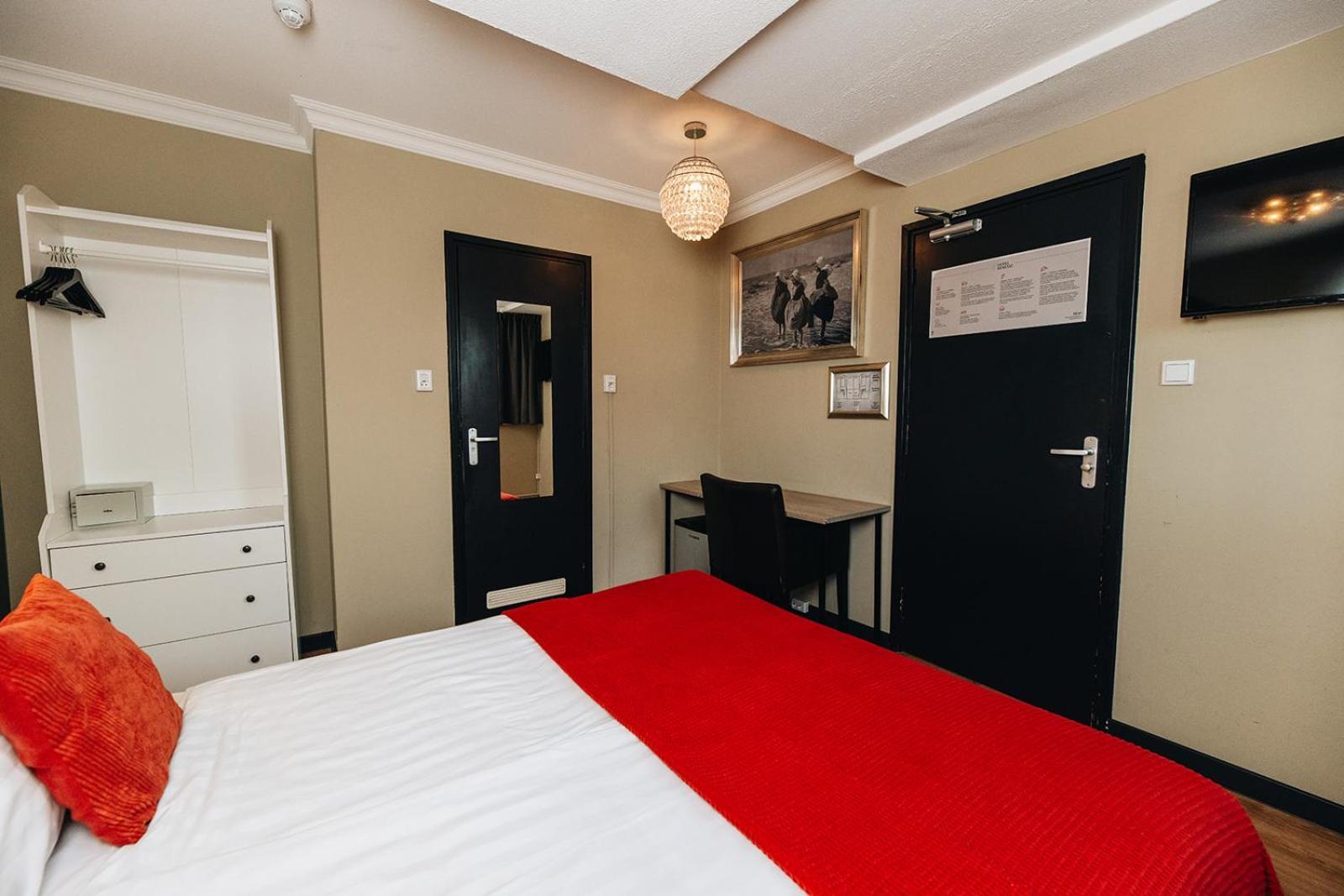 Hotel Renesse Exterior photo